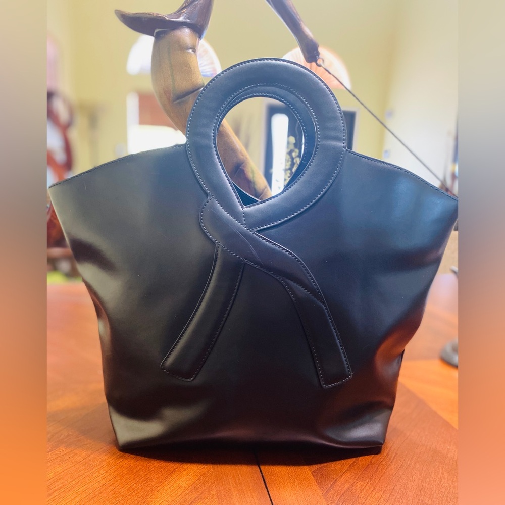 Roberta Di Camerino Handbag R Motif Authentic